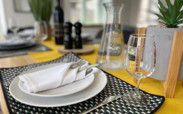 The 5 continents III by Octopus 1987