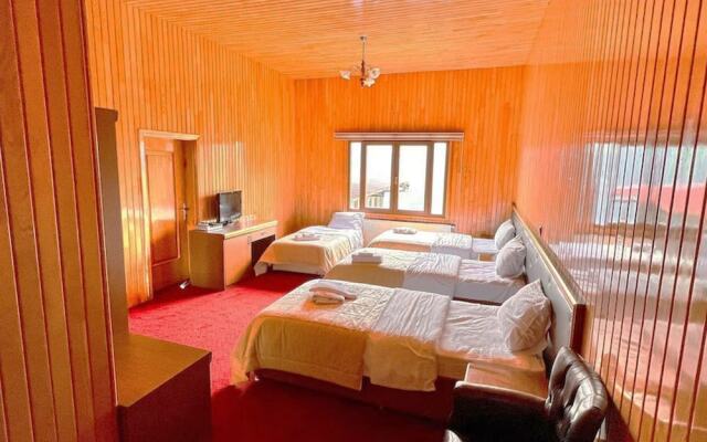 Lahza Hills Resort