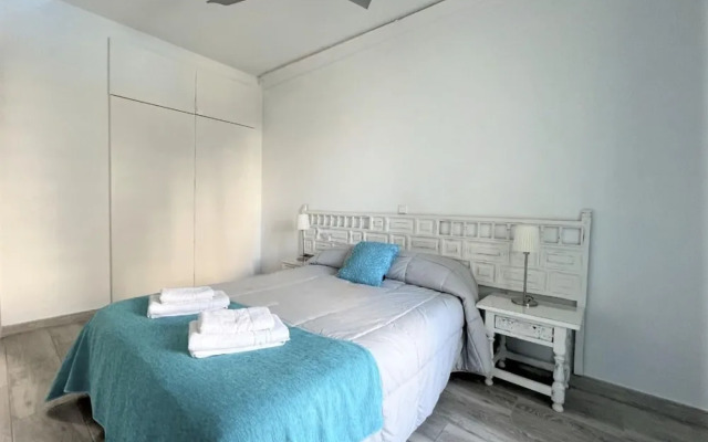 Belvilla by OYO Apartment in Benalma!dena