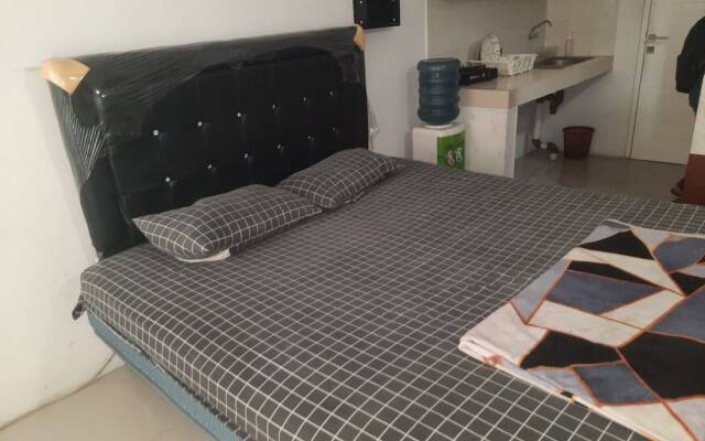 OYO Life 93139 Apartemen Grand Sentraland By Evi