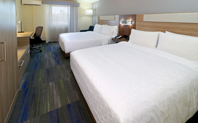 Holiday Inn Express Piedras Negras by IHG