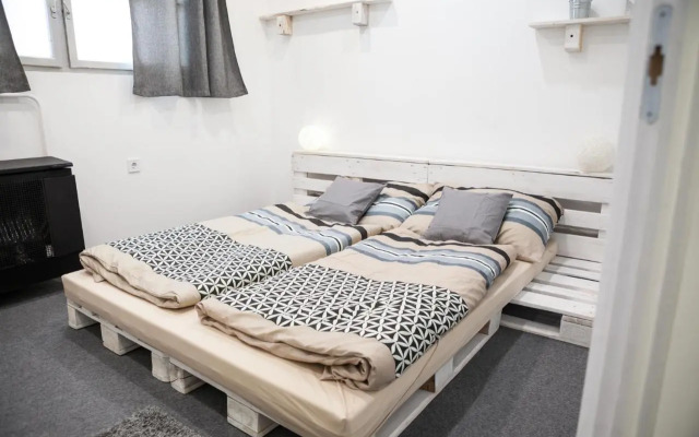 Junior Tower Apartment