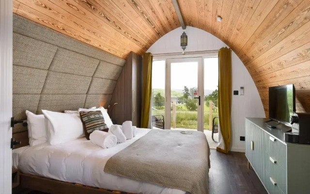 Bracken Hide Hotel