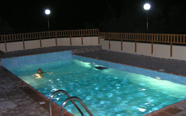 Stratos Villas