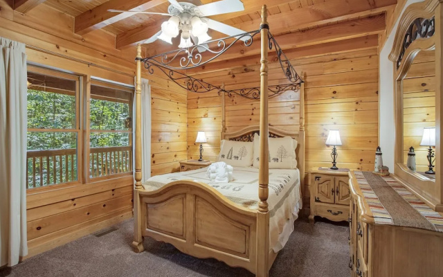 Amazing River Retreat by Jackson Mountain Rentals