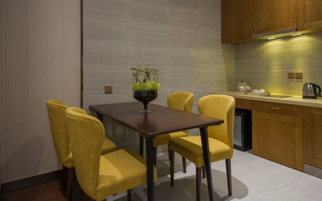 Yimin Gold Olives Apartment