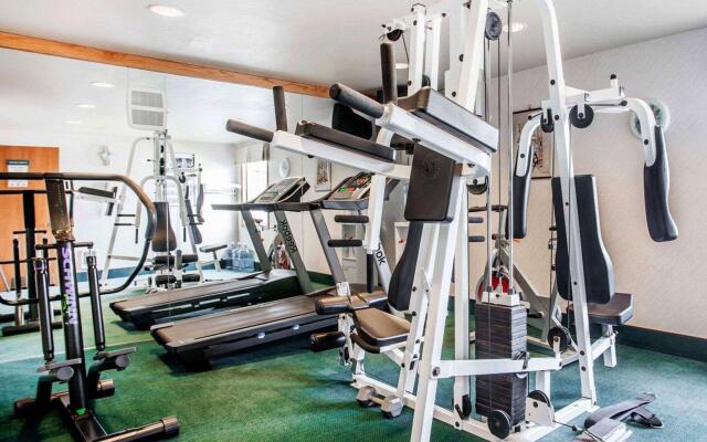 Quality Inn & Suites Bremerton near Naval Shipyard