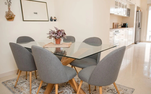 Villa Nada - Unique and Artistic