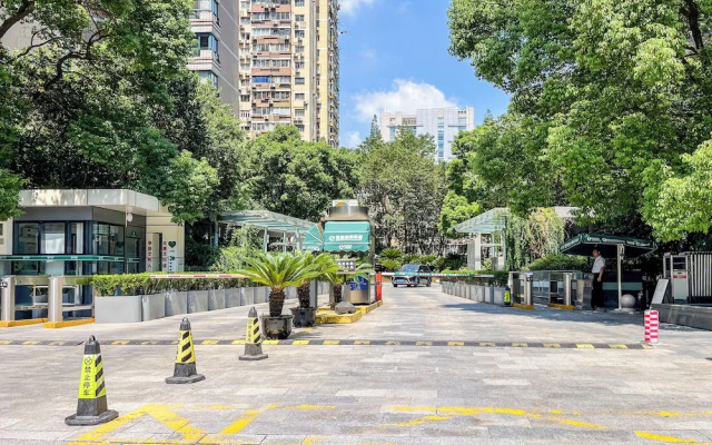 Tyms Spacious 3BR 2BA Retreat Xujiahui