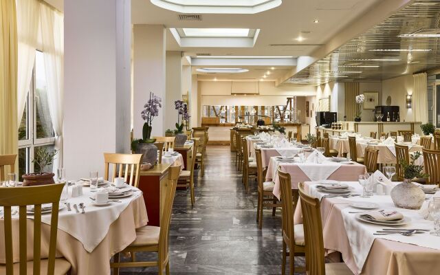 Tylissos Beach Hotel - Adults Only