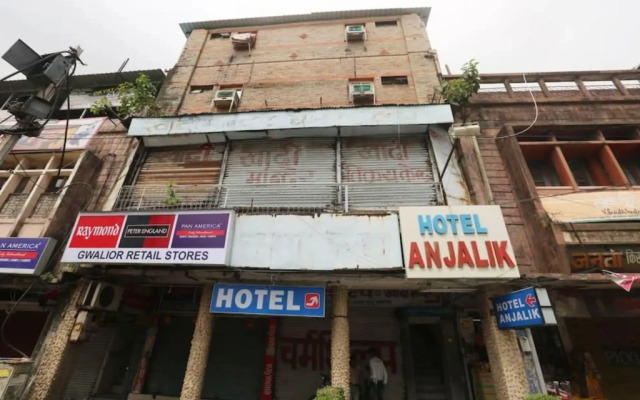 Hotel Anjalik