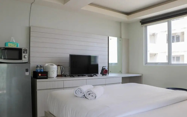 Best Deal And Cozy Studio Amethyst Apartment