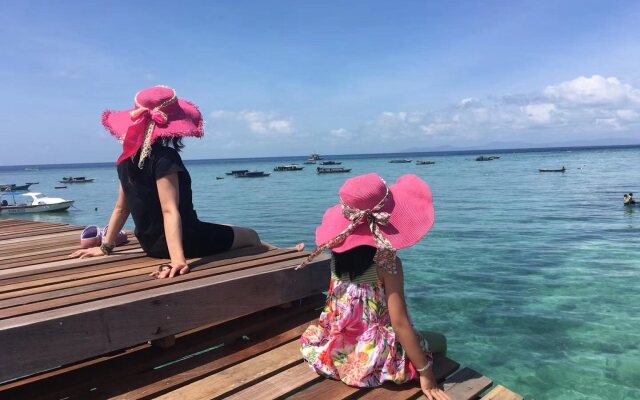 Tambisan Island Lodge