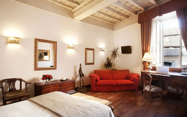 Pantheon Inn