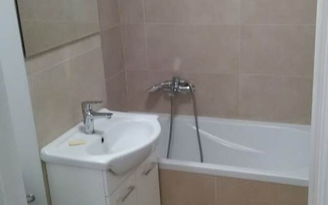 Amber Apartments Pereca