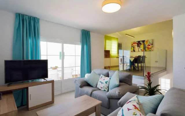 3bed Villa- Pool, Outdoor Dining Terrace, Sea View