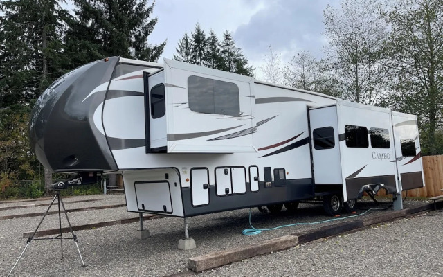 Far West RV Park and Cabins