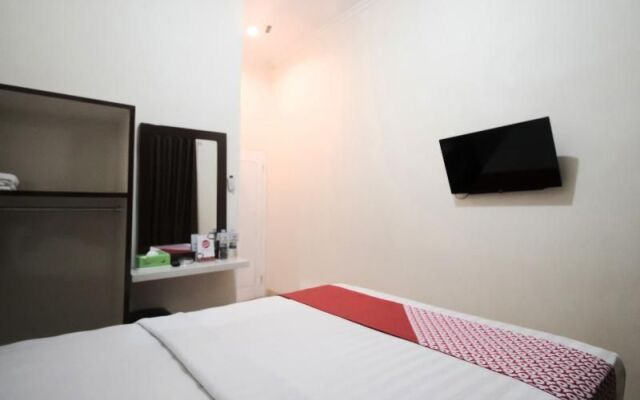 OYO 765 Wisma Andalas Asri Syariah