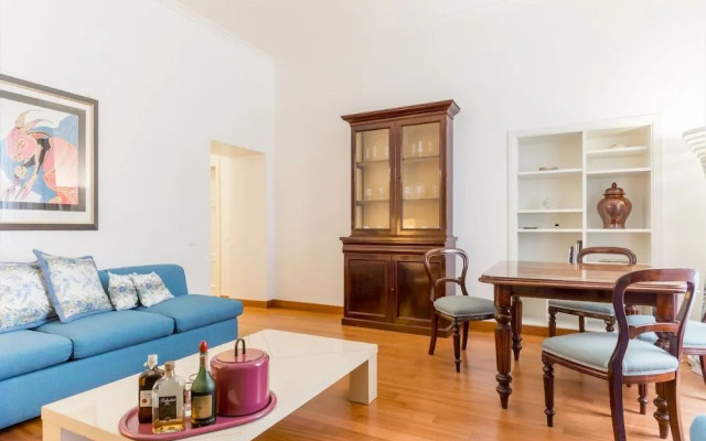 Blue Spirit Apartment