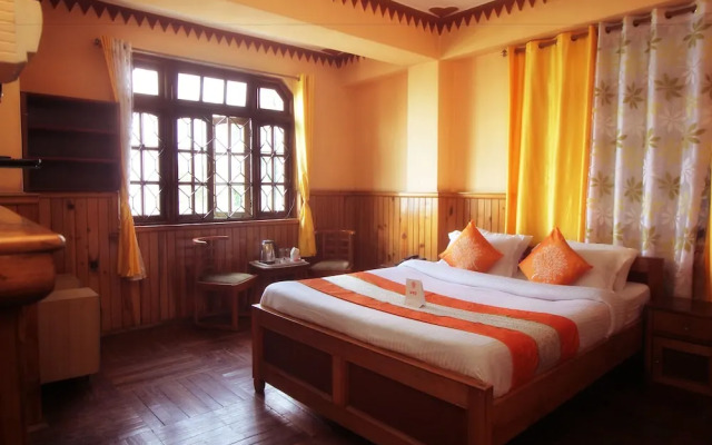 OYO 8719 Hotel Deep Residency