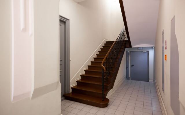 Apartment Brzozowa Krakow by Renters