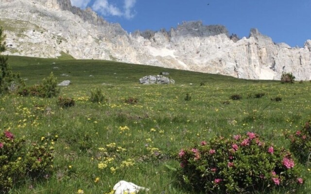 Lovely apt With Garden in South Tyrol