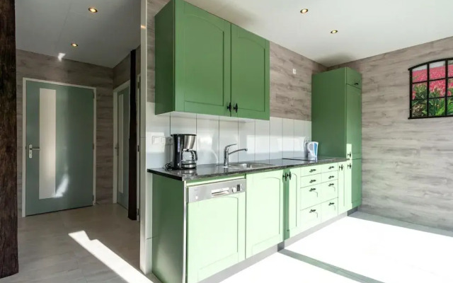 Detached Holiday Bungalow With Garden