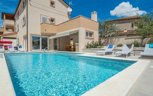Villa Grannys House