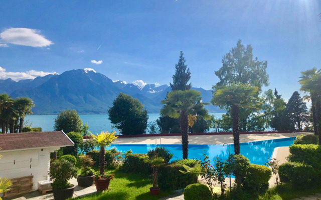 Lake & Mountain View Apartment I 27