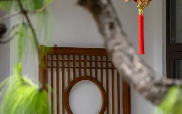 GU   YUan  Guesthouse