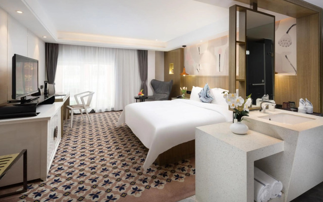 Paco Business Hotel - Longkou West