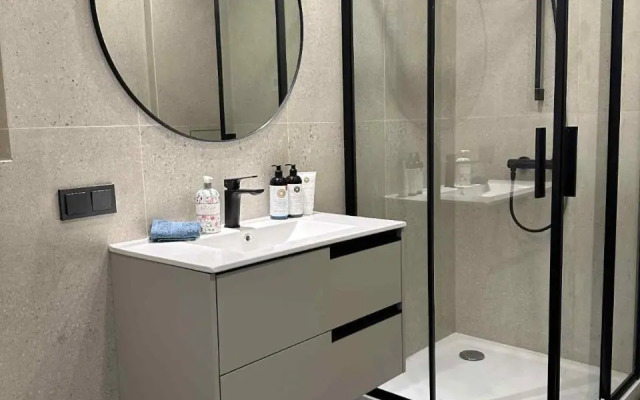 Luxury Apartment - H. Manto