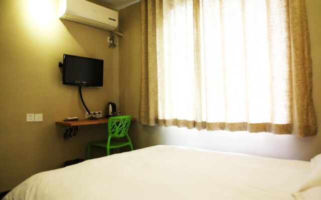 the Green Youth Hostel,Hangzhou
