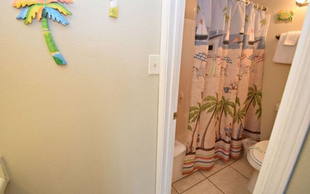 Sea Breeze 318 by RedAwning