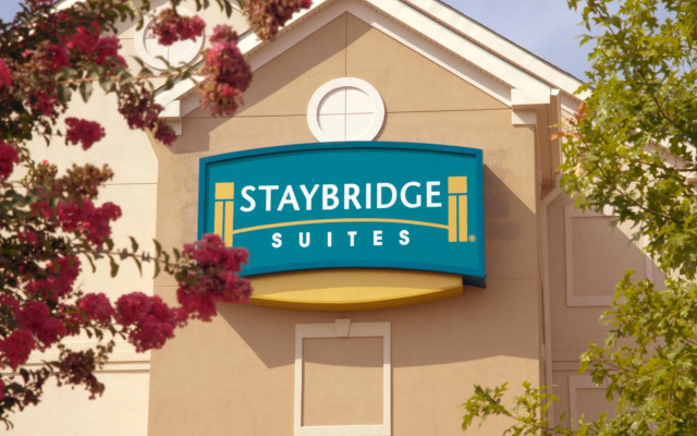 Staybridge Suites Chantilly - Dulles Airport by IHG