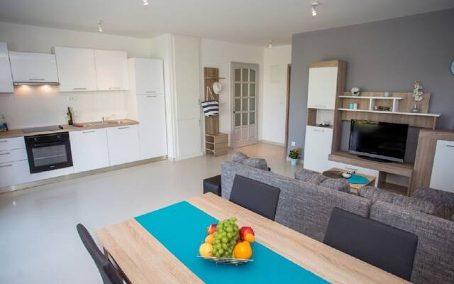 Modern Apartment in Kastel Stafilic With Fenced Garden