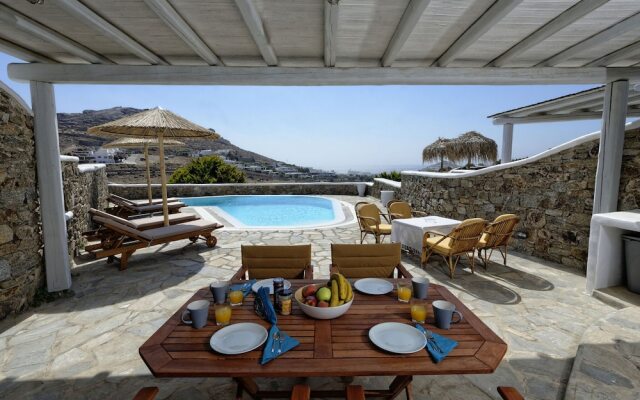 Luxurious Villa in Mykonos with Swimming Pool
