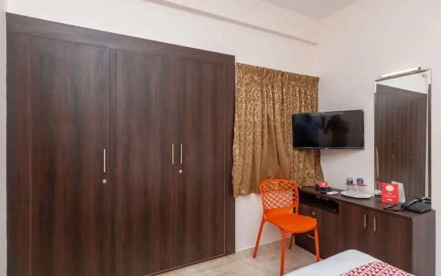 OYO 24641 Tulip Residence