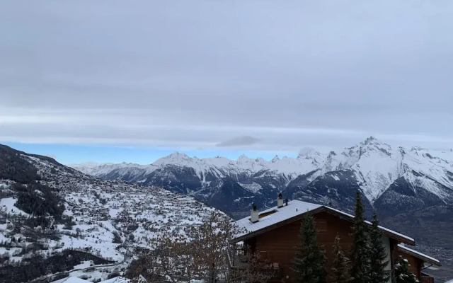 Mountain Apartment With Parking