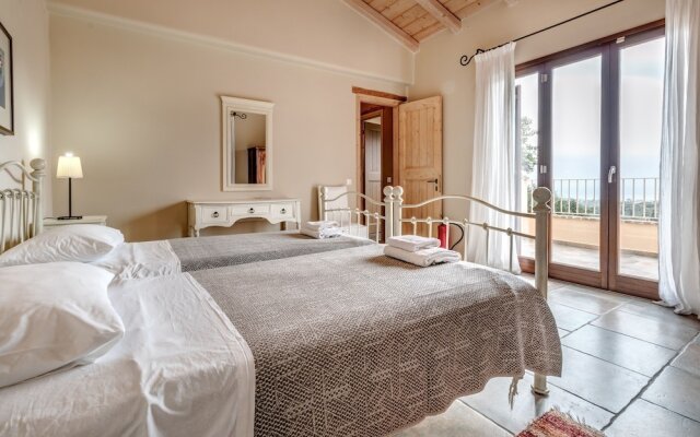 Mastrogiannis villa Myrtia