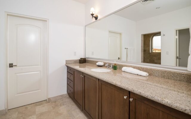 Paraiso Del Mar Resort D601 3 Bed by Casago