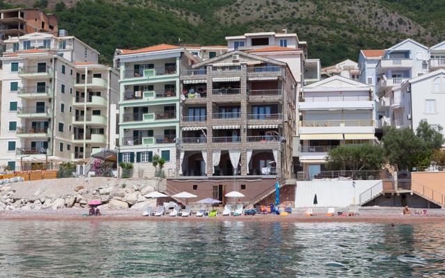 Apartments Lungo Mare