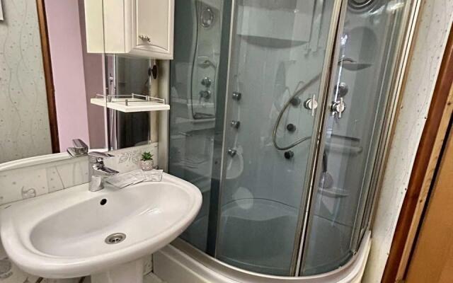 Home Hotel (Хоум Отель) на Шахтеров 23