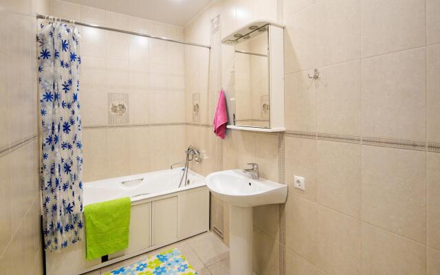 9 ночей на улице Карла Либкнехта 112