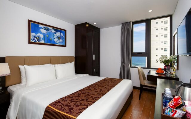 Golden Line Hotel