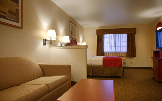 Best Western Henrietta Inn & Suites