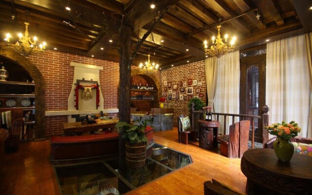 Lijiang Zhiyun Hotel