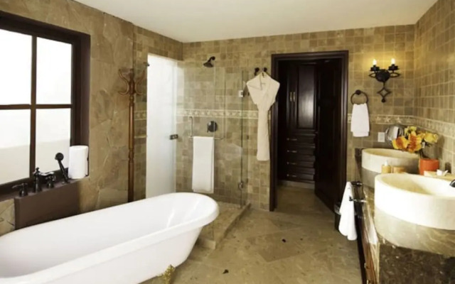 Hacienda Residences, Private 3-bedroom Villa