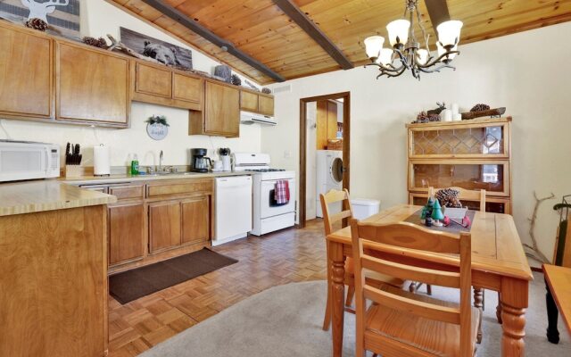 Sugar Bear Retreat #2319