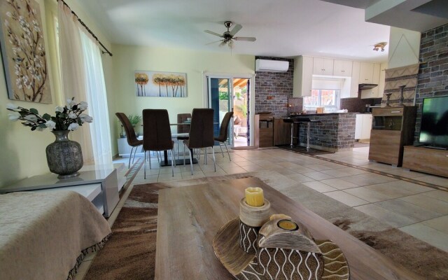 Charming 3-bed Villa in Protaras With Heated Pool